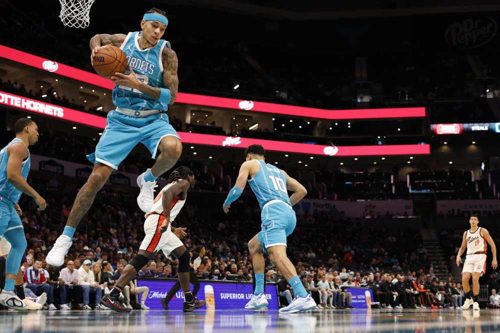 足的批评从 足的批评从