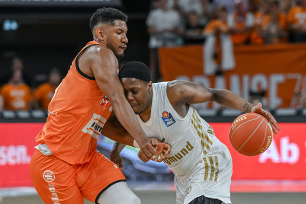 瓦兰选择离 瓦兰选择离