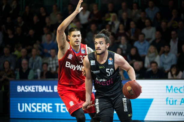 持球与分配 持球与分配